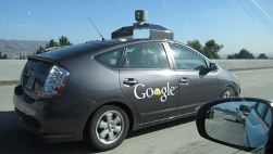 Интернет-гигант Google задумался о выпуске собственных автомобилей