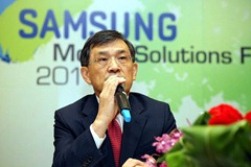 Samsung презентовал новый Galaxy S IV